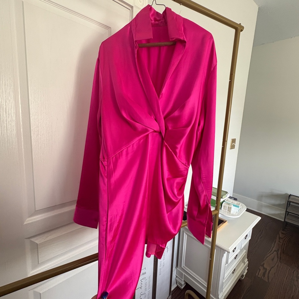 Elegant Pink Women's Intimate Robe